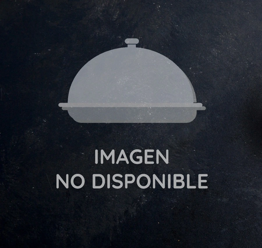 Lomo de venado, manzana, flores y cacao