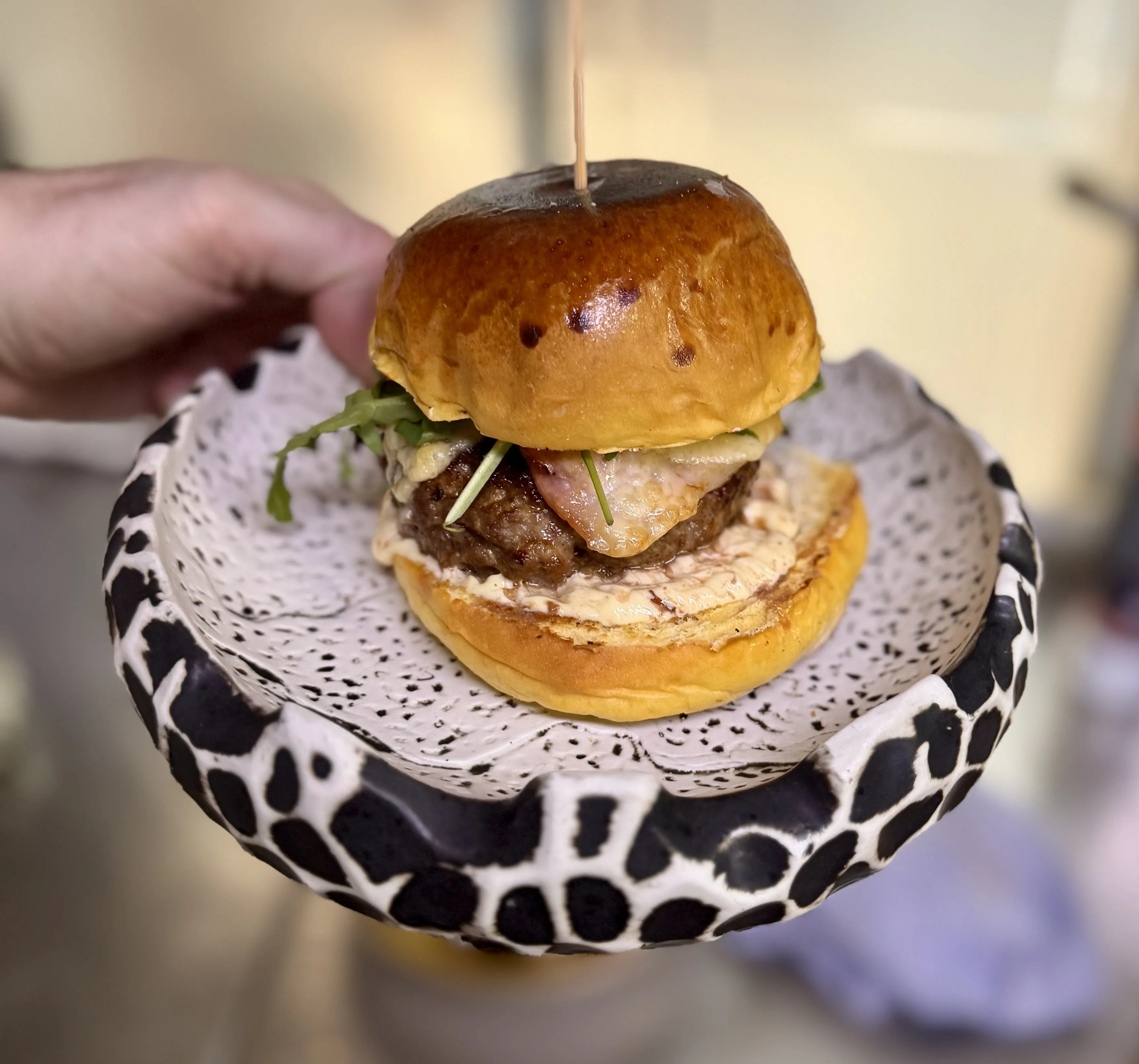 Hamburguesa de ternera con queso y beicon